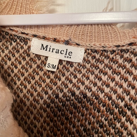 Cheetah Sweater - Picture 3 of 3